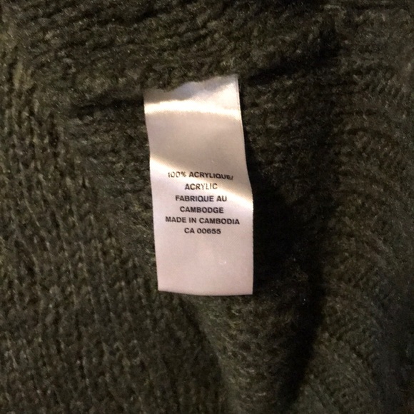 Great conditioned super comfy top - Picture 3 of 3